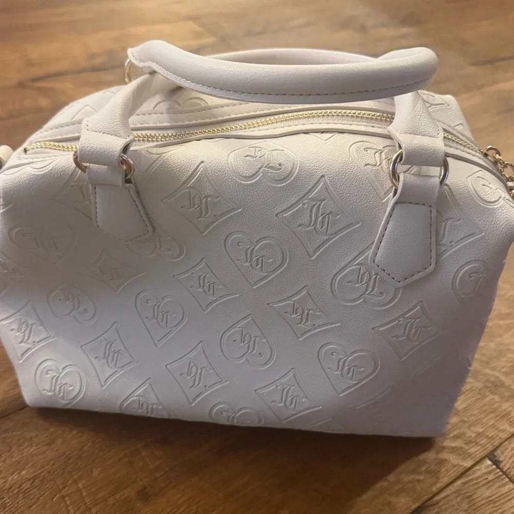 NWT Juicy Couture satchel with embossed pattern and hearts embellishment - Picture 6 of 9